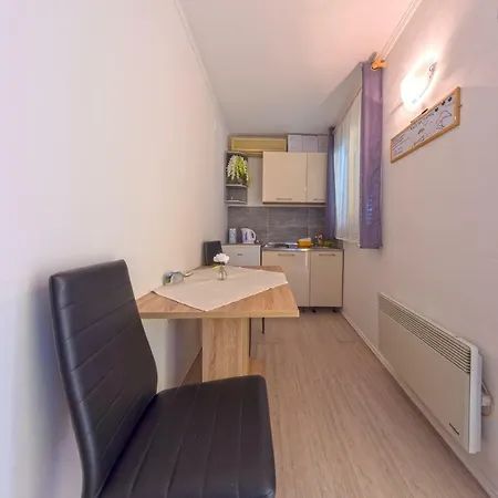 Nino Apartment
