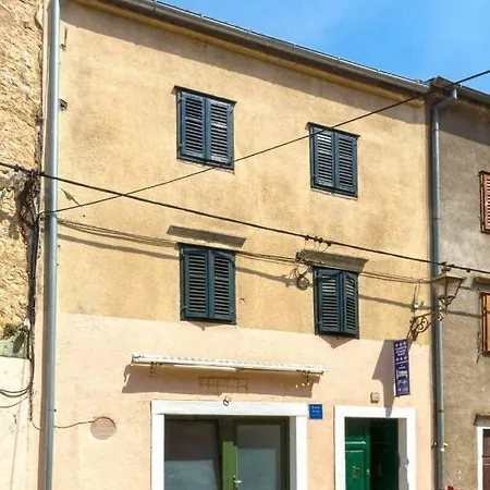 Apartment Nino *